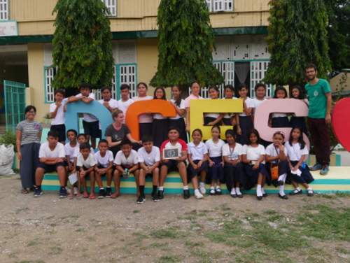 Class photo! The sixth  grade in Duero